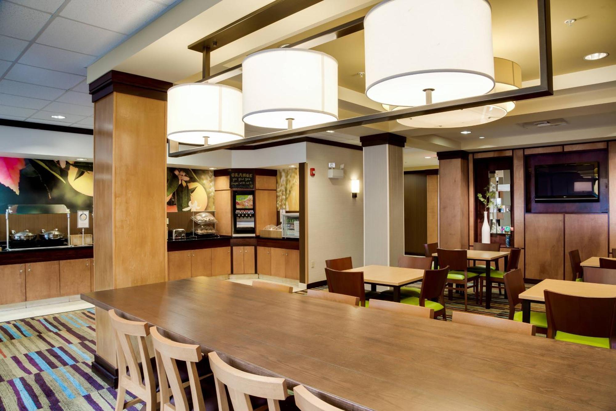 Fairfield Inn & Suites Лейк Сити Екстериор снимка