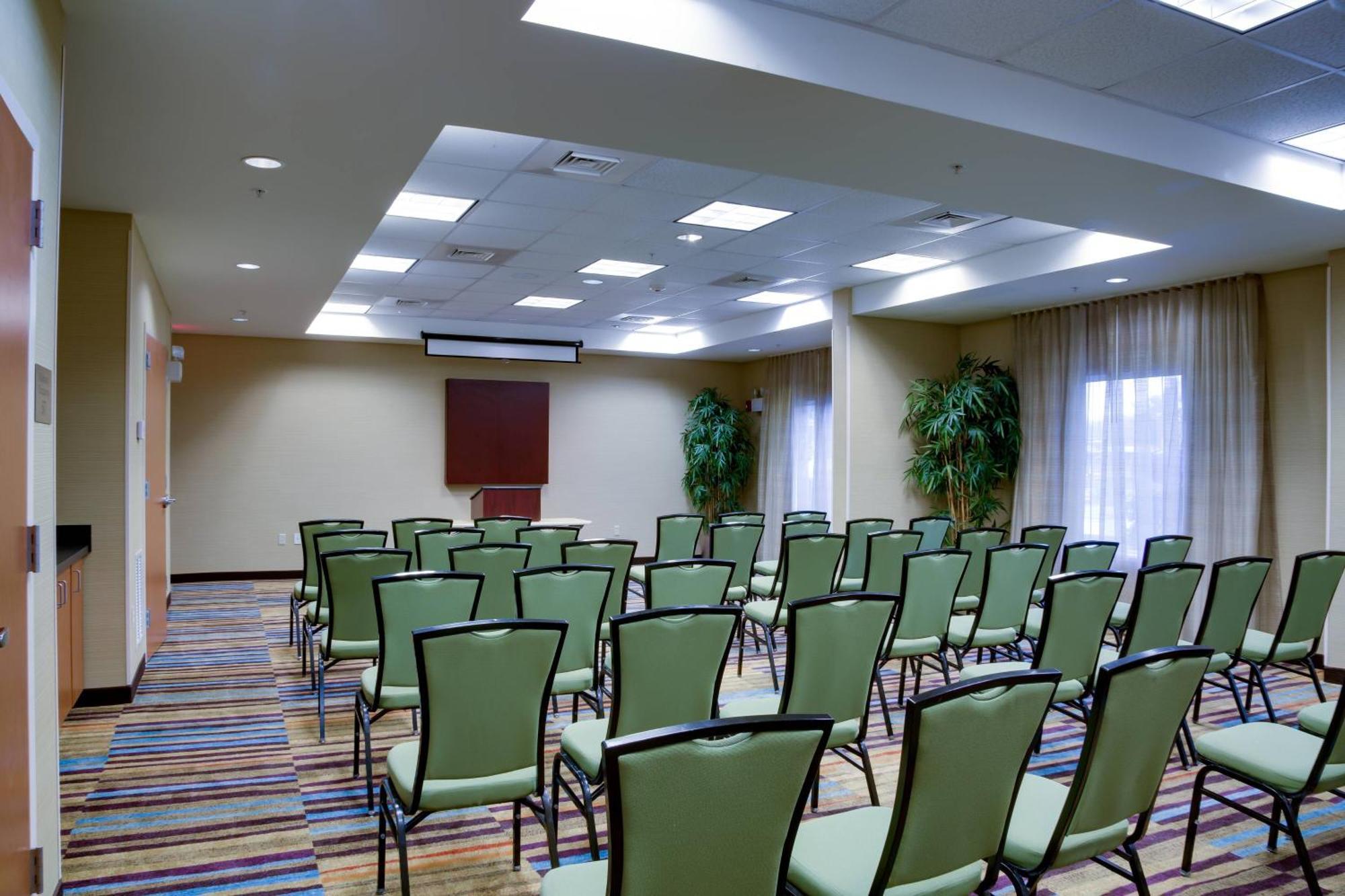 Fairfield Inn & Suites Лейк Сити Екстериор снимка