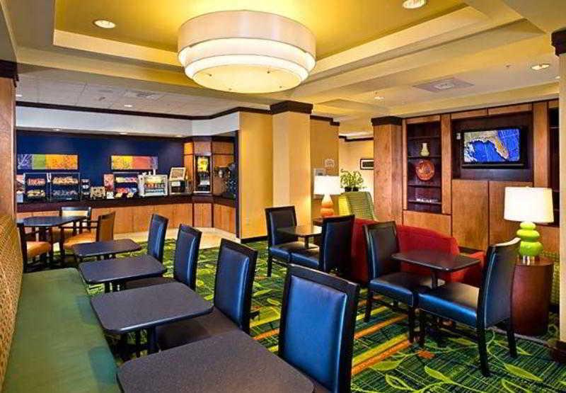 Fairfield Inn & Suites Лейк Сити Ресторант снимка